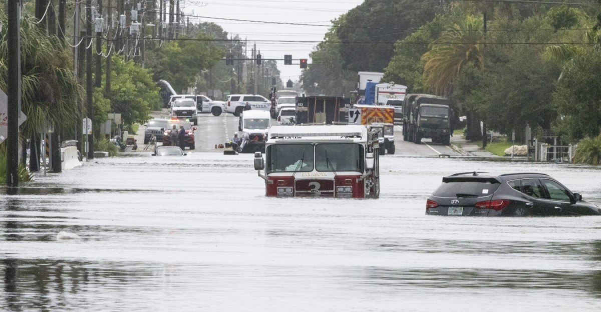 TD Debby, on its way to hurricane status, leaves Sarasota flooded ...