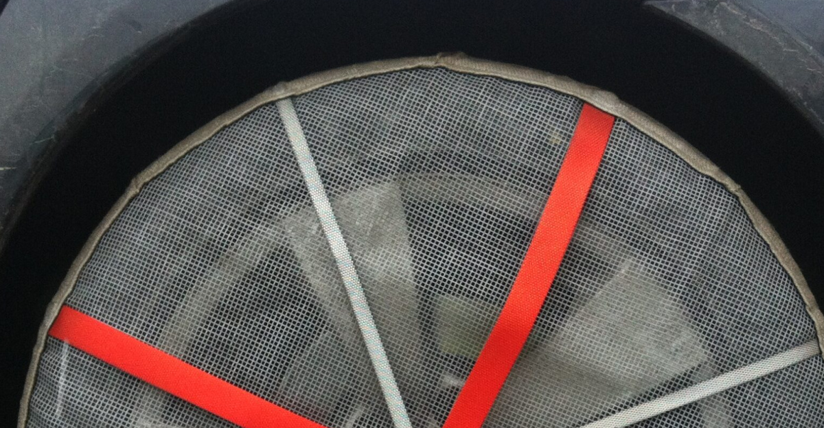 Snow chains made of fabric