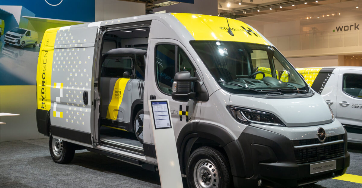 Opel Movano Hydrogen at IAA Transportation 2024