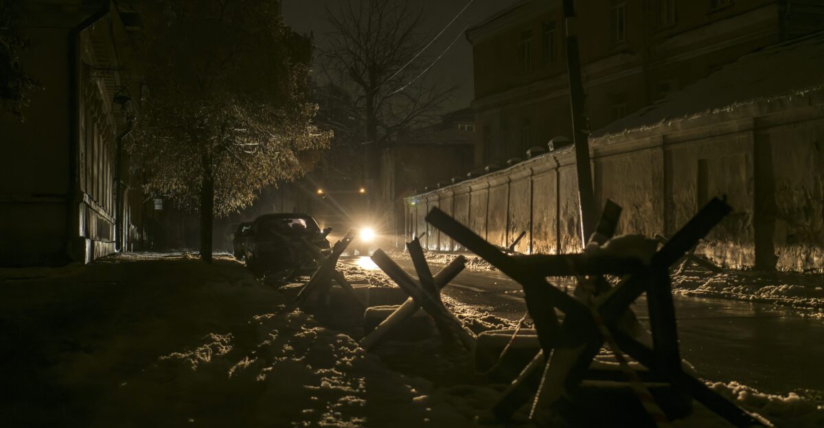 Light Flares in Ukraine s Darkness - CEPA