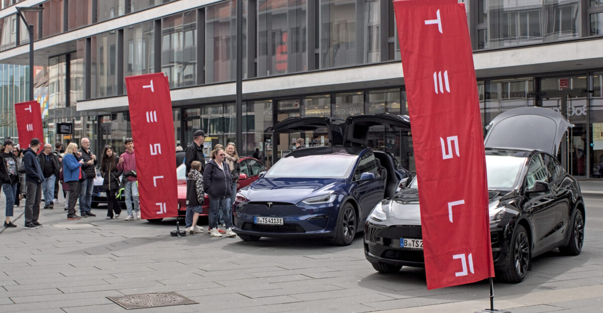 Tesla at Autofr hling Ulm