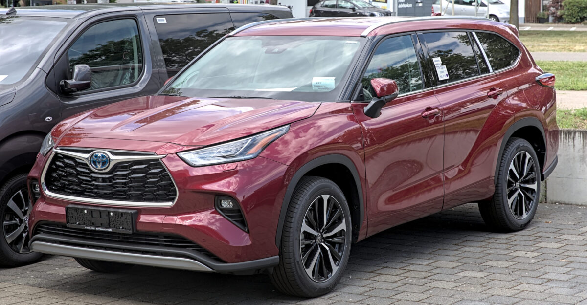 Toyota Highlander Hybrid XU70 in Filderstadt