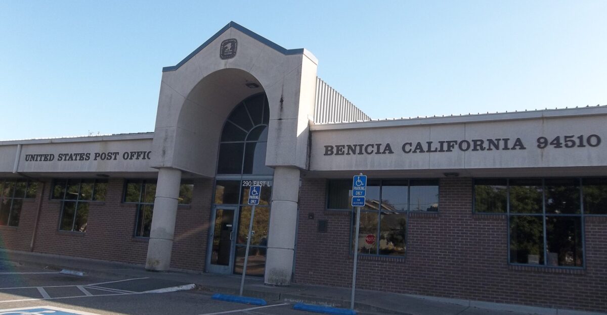 United States Postal Service in Benicia 2022-04-17 17 41