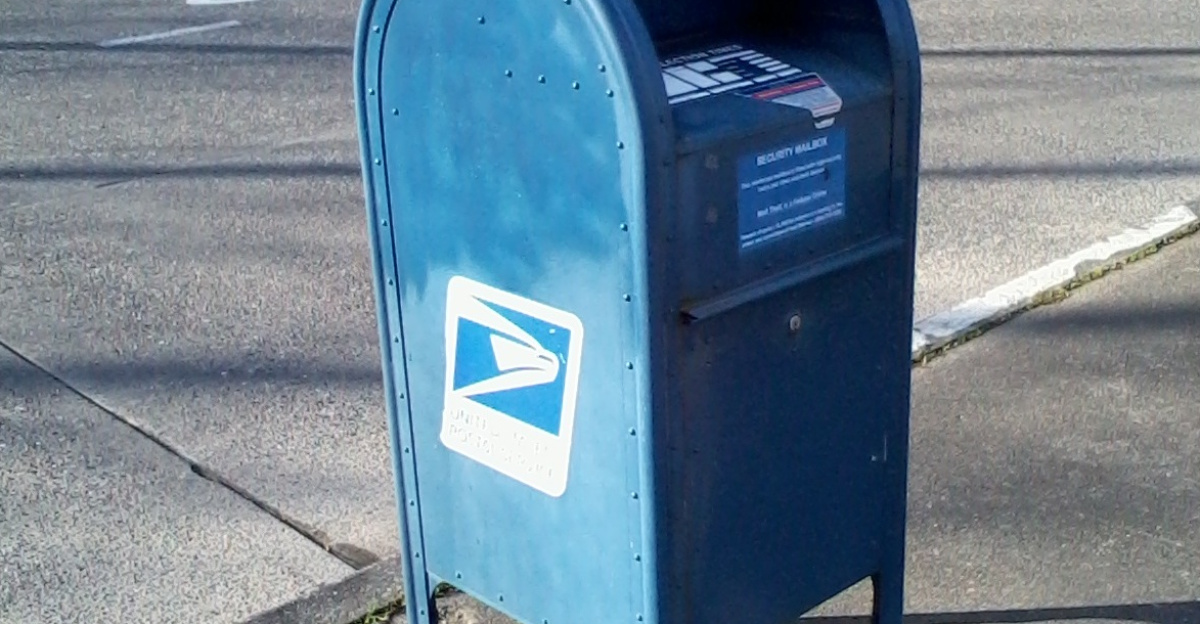 An American Postbox for outgoing deliveries.
