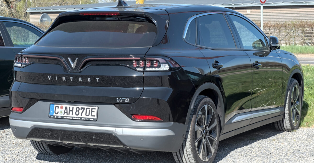 VinFast VF 8 in Stuttgart-Vaihingen