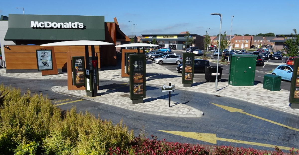 A drive-thru McDonald's <span class="mw-valign-text-top" typeof="mw:File/Frameless"><a href="//commons.wikimedia.org/wiki/File:A_drive-thru_McDonald%27s_-_geograph.org.uk_-_5831122.jpg#ooui-php-4" title="Edit this at Structured Data on Commons"><img decoding=