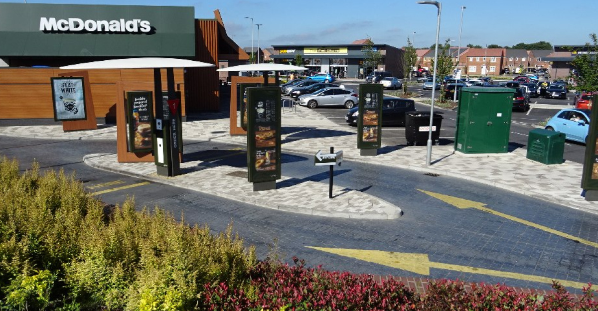 A drive-thru McDonald's <span class="mw-valign-text-top" typeof="mw:File/Frameless"><a href="//commons.wikimedia.org/wiki/File:A_drive-thru_McDonald%27s_-_geograph.org.uk_-_5831122.jpg#ooui-php-4" title="Edit this at Structured Data on Commons"><img decoding=