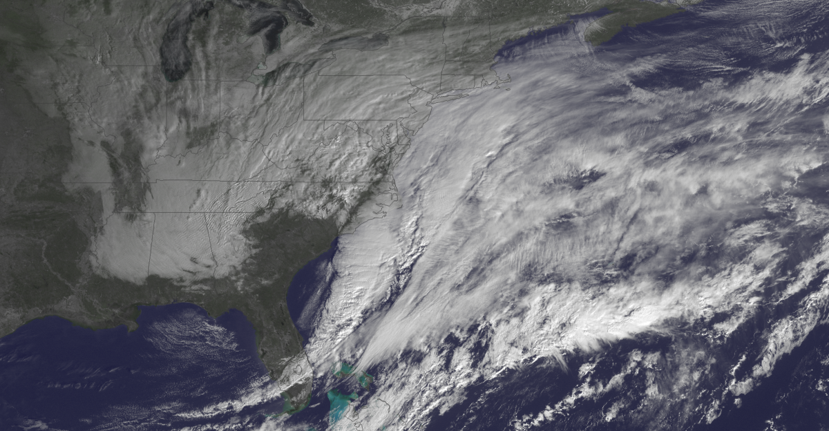 Visible satellite imagery of an Alberta clipper on January 26, 2015 as it progresses southeastward across the Central and East United States. This clipper is expected to develop into a potentially historic nor'easter by January 27.