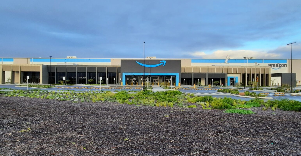 Amazon distribution centre jandakot Western Australia