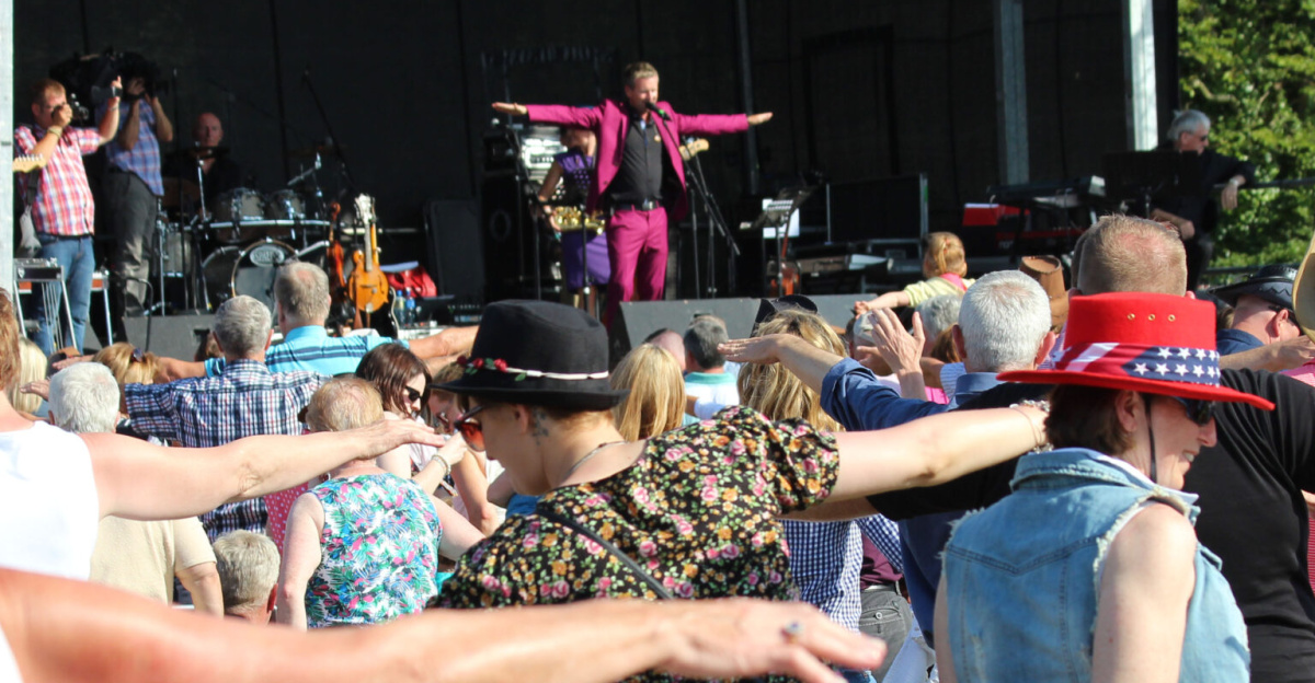 Singer Mike Denver on stage at the Ballymore Country Music Festival 2014