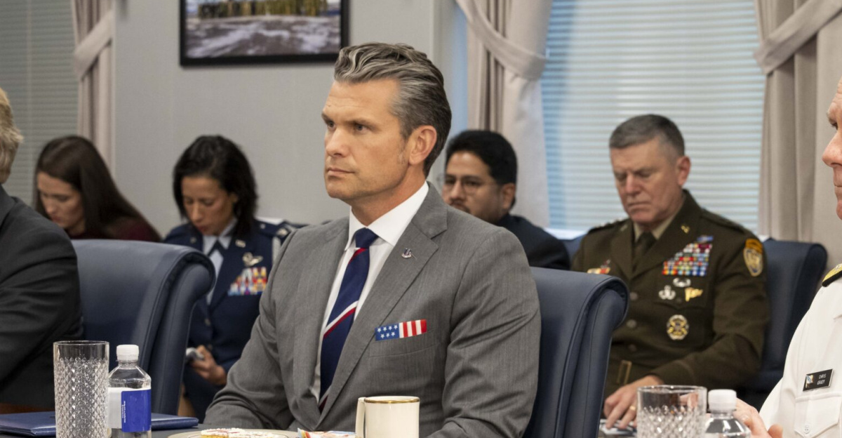 Secretary of War Pete Hegseth holds a bilateral exchange with Canadian Minister of Defense David McGuinty at the Pentagon, Washington, D.C., Sept. 22, 2025. (DoW photo by U.S. Air Force Staff Sgt. Madelyn Keech)