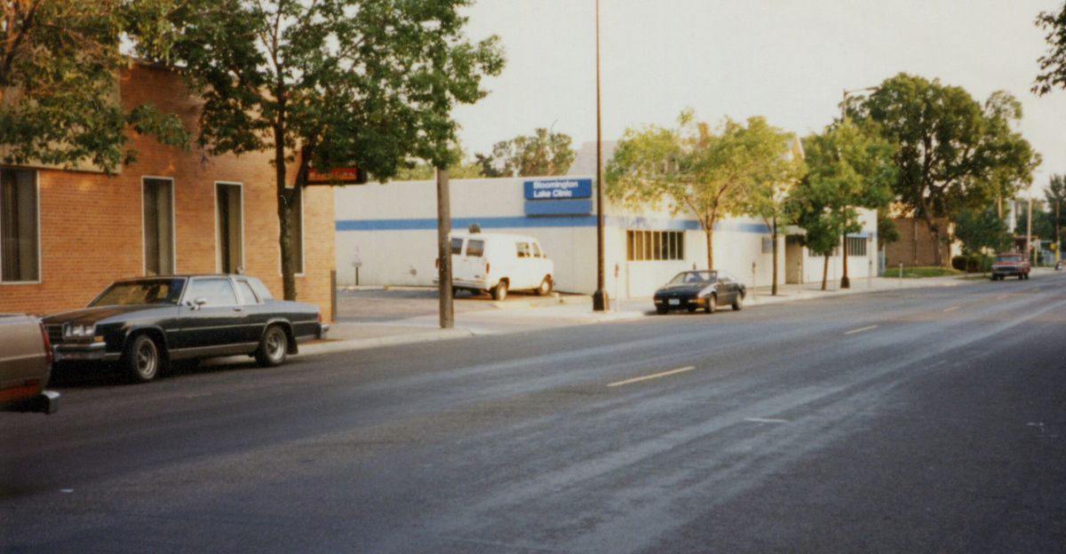 Bloomington Lake Clinic Bloomington Avenue at Lake Street, Minneapolis, Minnesota Abt.1993