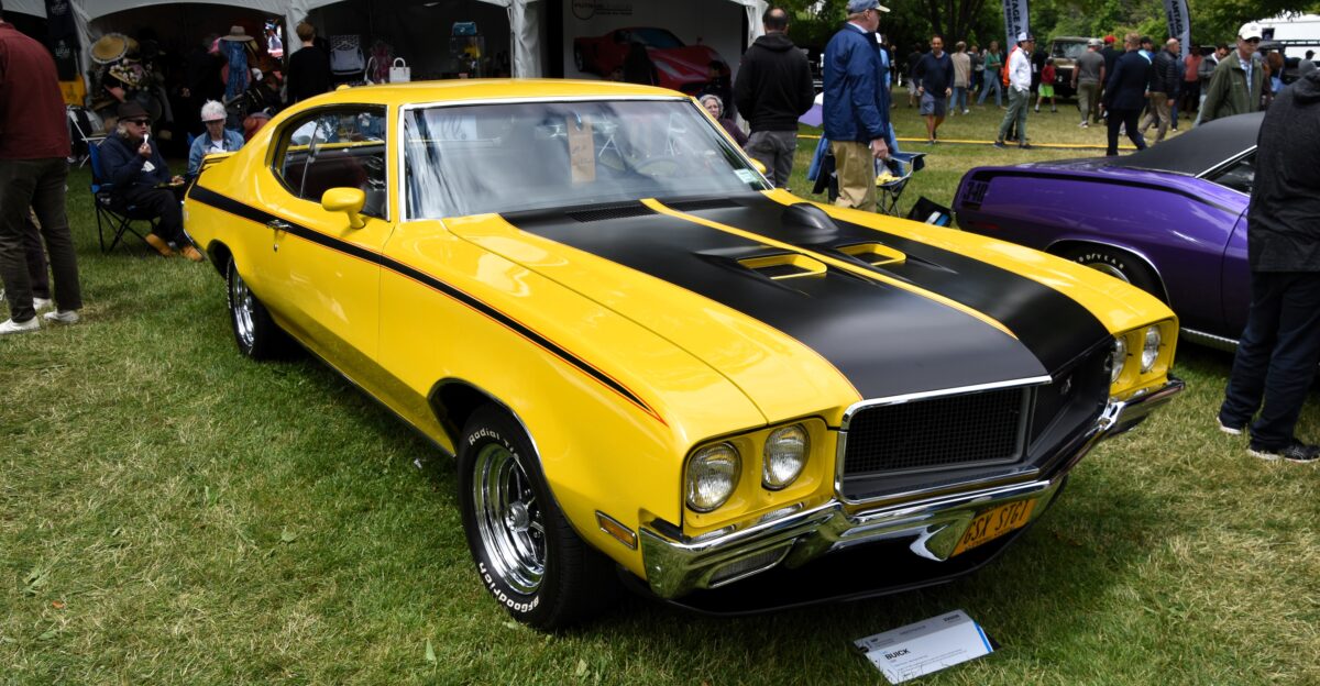 Production 1953 - 1998 Generation Second 1968 - 1972 Engine 7 5 litre V8 petrol Power 365 PS Gearbox 4 speed manual Layout front engine rear drive Only 678 GSXs were produced in 1970 with 400 receiving the Stage 1 option Saturn Yellow shown and Apollo White were the only colour options This particular car was bought by its current owner in 1988 in Connecticut and subsequently restored