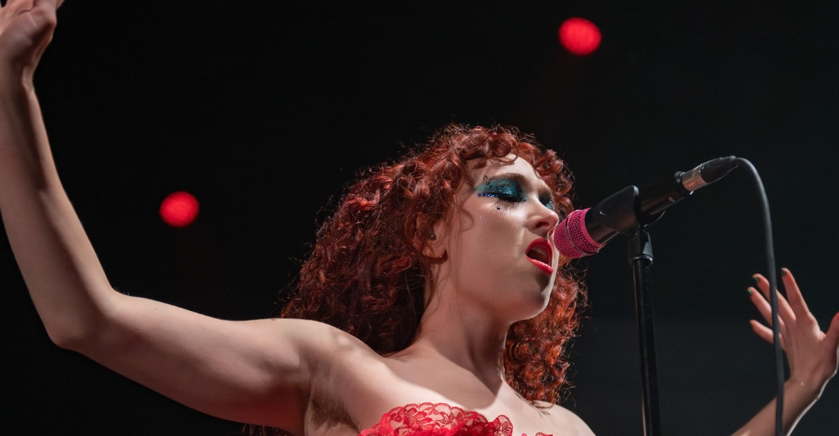 Chappell Roan Hollywood Palladium 11 18 2022 shot for Pass The Aux