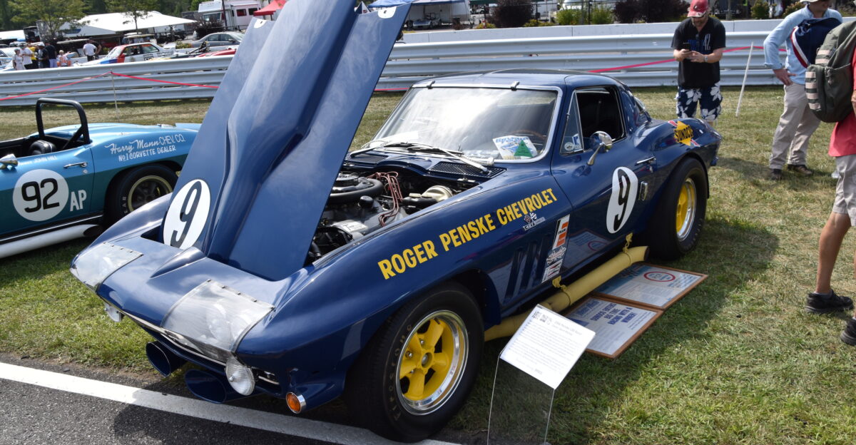 Launch 1953 Generation Second 1962 - 1967 Engine 7 0 litre V8 petrol Power 441 PS Gearbox 4 speed manual Layout front engine rear drive Location Lime Rock Park Connecticut USA This 1966 was used by the Roger Penske racing team as a development vehicle using the then new L88 powerplant