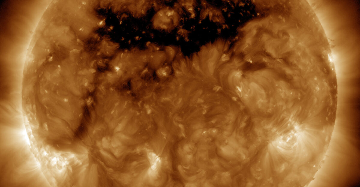 Coronal hole - Wikipedia