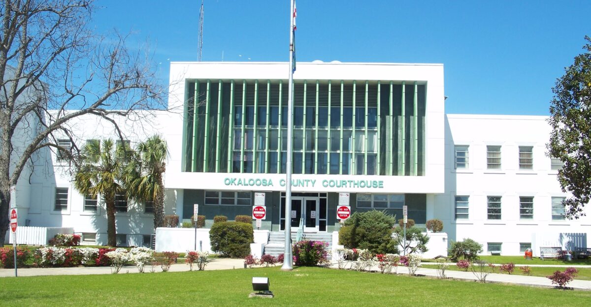Crestview Florida Okaloosa County Courthouse