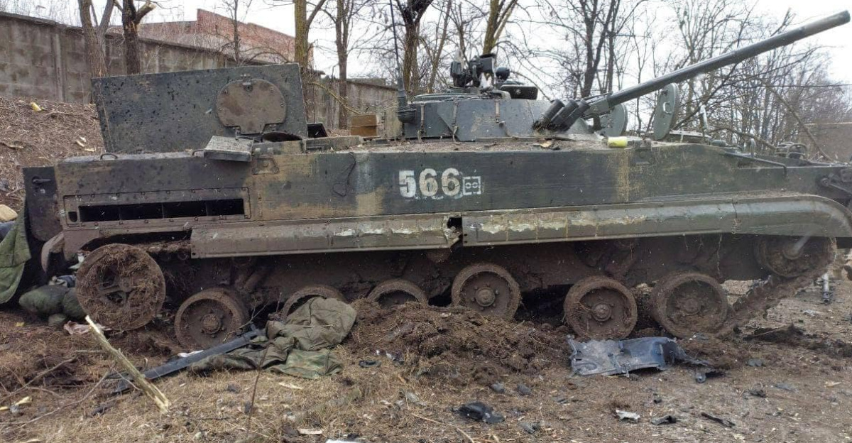 Destruction of Russian <a href="https://en.wikipedia.org/wiki/BMP-3" class="extiw" title="w:BMP-3">w:BMP-3</a> IFV by Ukrainian troops in Mariupol, per Ministry of Internal Affairs of Ukraine