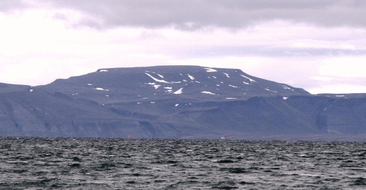 Image of diskcson Land in the Isfjorden fjord, seen from the Adventfjorden bay - central Spitsbergen - Svalbard