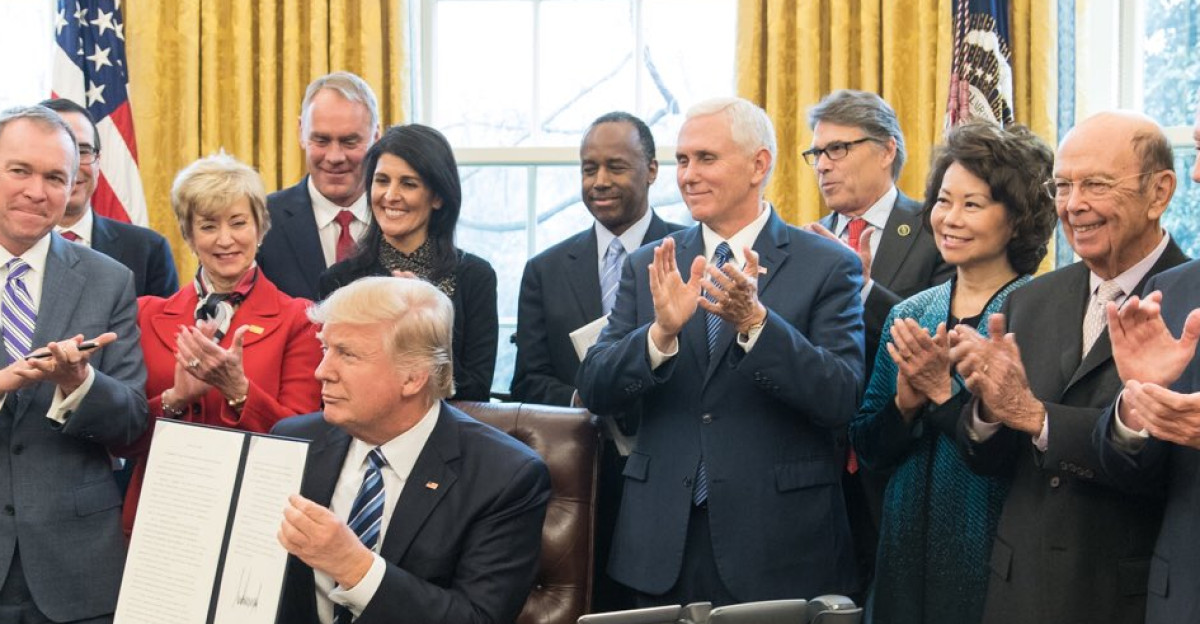 First meeting of the Cabinet of Donald Trump in the White House