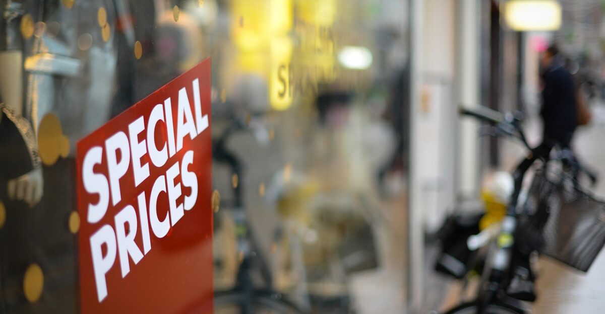 store prices rabat discount sale price promotion shopping offer special retail shop sign business marketing buy market label discount discount discount discount discount price promotion