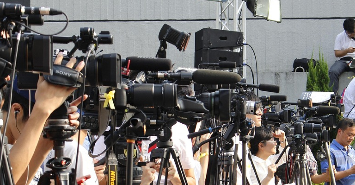 hongkong, media, camera, journalist, kong, hong, social, asian, hk, work, people, photo, picture, gray work, gray camera, gray facebook, gray social, gray media, journalist, journalist, journalist, journalist, journalist