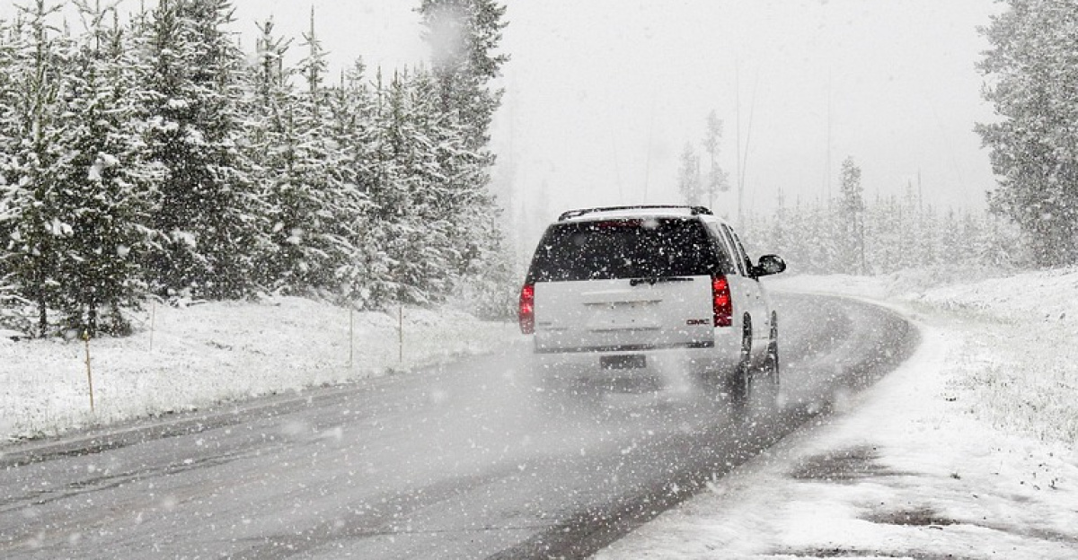 snow, road, suv, winter, nature, car, vehicle, drive, car wallpapers, driving, road trip, snowstorm, snowing, snowfall, conifers, coniferous, snow covered