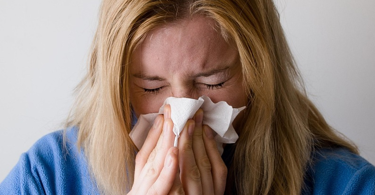 woman, blow, blowing, nose, blond, female, model, person, people, face, ill, allergy, hospital, disease, white, medicine, sick, flu, protection, virus, sickness, winter, antiviral, handkerchief, corona, nose, allergy, allergy, sick, sick, sick, sick, sick, flu, flu