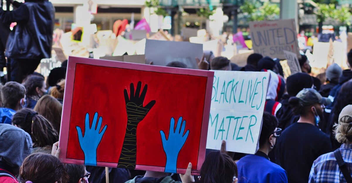 blm black lives matter protest police protestors people street matter important hamburg no racism racism jungfernstieg george floyd george floyd protest i cant breathe demo demonstration blmgermany gegen nazis fuck racism stop racism black people sign protest sign blm blm blm blm protestors racism racism racism racism racism george floyd george floyd stop racism