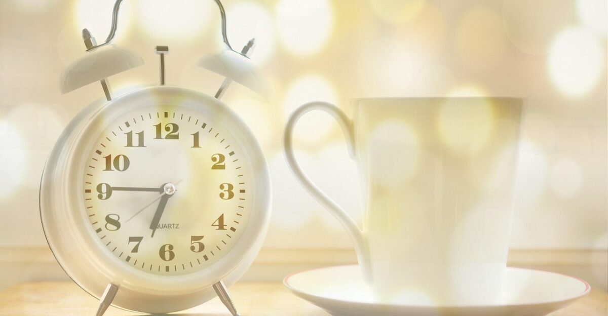 alarm clock coffee pot time wake up time display ring the bell have breakfast good morning alarm clock time stand up tomorrow clock memory moment punctuality in time coffee break light effects sparkle tender romantic wake up good morning good morning good morning good morning good morning clock
