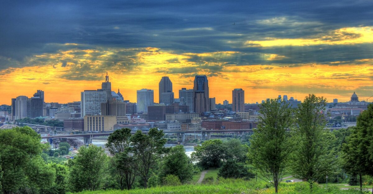 st paul minneapolis minnesota dusk sunset sky clouds landscape nature scenic