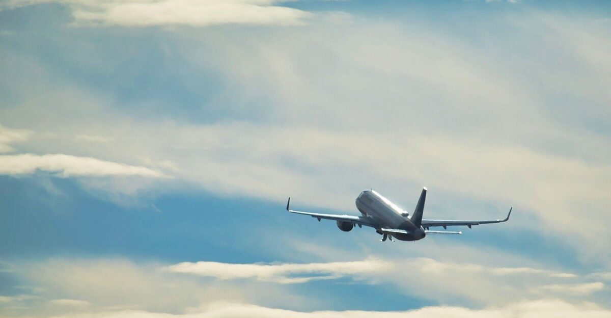 aircraft flying beautiful wallpaper laptop wallpaper flight free wallpaper mac wallpaper take-off transport hd wallpaper 4k wallpaper windows wallpaper wallpaper 4k free background 4k wallpaper 1920x1080 wallpaper hd cool backgrounds desktop backgrounds travel full hd wallpaper airline background wallpaper