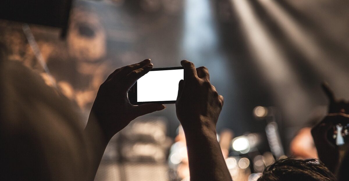 smartphone hands screen phone screen lcd screen phone photography taking pictures audience photography filming camera fans concert mobile people crowd smartphone smartphone audience audience photography photography filming filming camera camera camera camera camera fans concert concert concert mobile mobile mobile crowd crowd