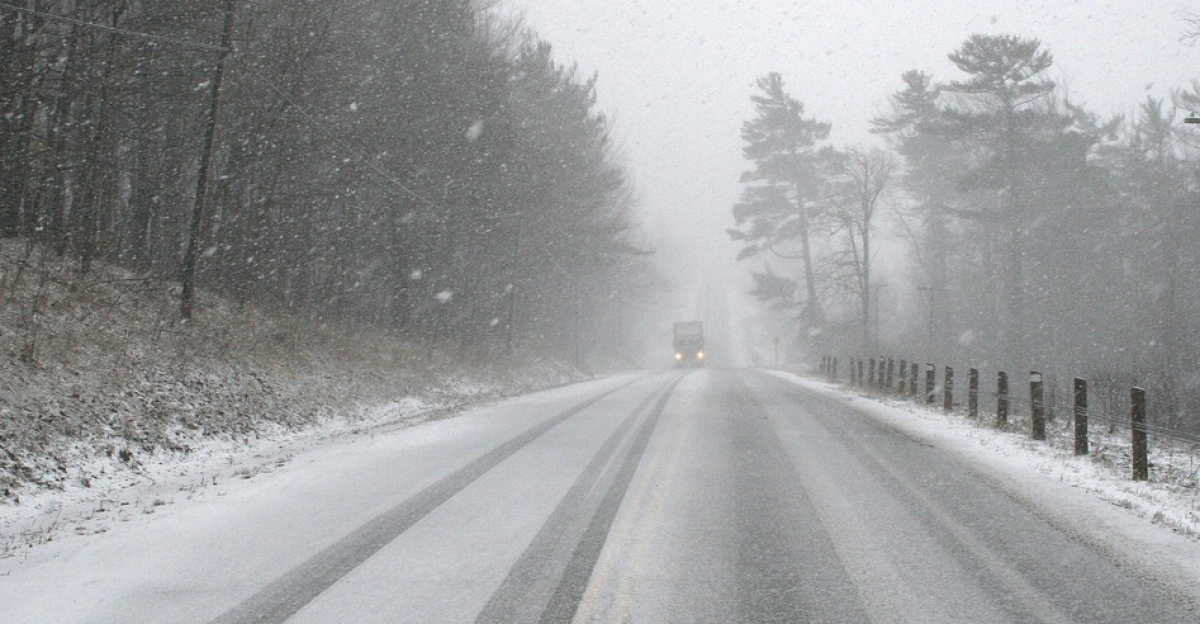 winter, nature, snow, road, snow storm, car wallpapers, car, trip, roadtrip, snowstorm, gray car, gray road, gray snow, gray storm