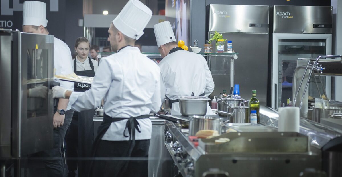 a restaurant kitchen nutrition cook canteen healthy canteen canteen canteen canteen canteen