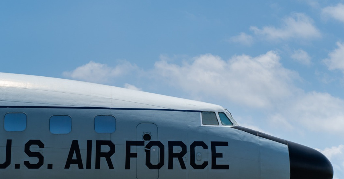 us air force air force plane cargo plane air mobility command airplane aircraft military aviation jet cargo