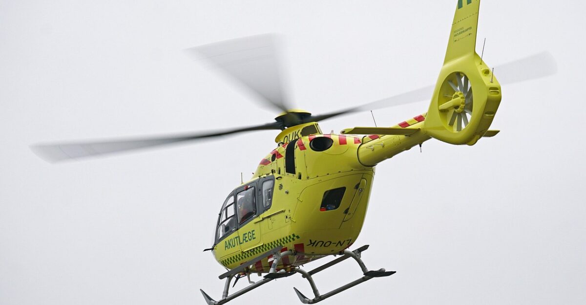 helicopter emergency physician first aid emergency aid dansk medical helicopter doctor