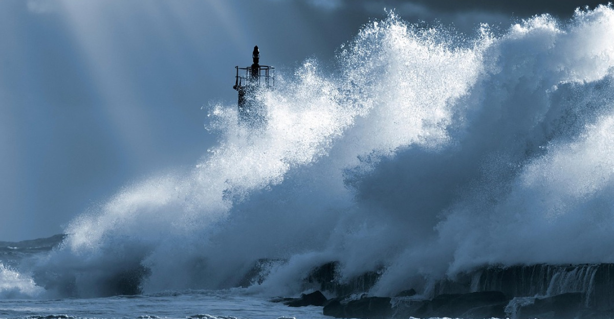 storm, ocean, waves, storm clouds, sea, lighthouse, hurricane, shore, pier, nature, weather, seascape, storm, storm, storm, storm, lighthouse, lighthouse, lighthouse, lighthouse, lighthouse, hurricane, hurricane, hurricane, hurricane