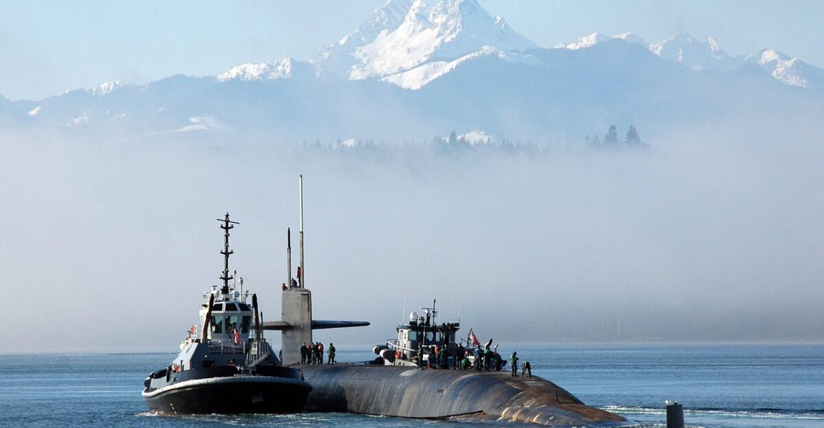 submarine bangor washington mountains snow sea ocean water fog foggy forest trees woods scenic nature outside navy military submarine submarine submarine submarine submarine