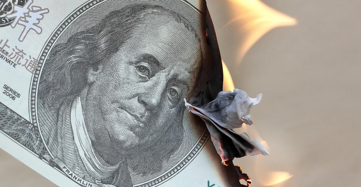 money, burn, dollar, waste, finance, fire, investments, loan, currency, usd, market, invest, cash-burning, 100 dollar bill, inflation, financial, brexit, banking, cash, inflation, inflation, inflation, inflation, inflation