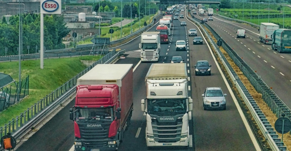 highway, road, trucks, vehicles, traffic, transport, transport vehicles, highway, highway, highway, highway, trucks, trucks, trucks, trucks, traffic, traffic, traffic, traffic, transport, transport, transport, transport, transport