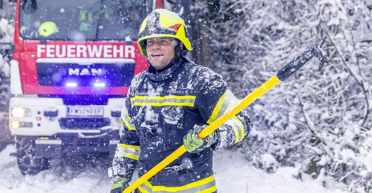 snow, firefighter, fire truck, emergency, climate, nature, fire fighters, fire service, precipitation
