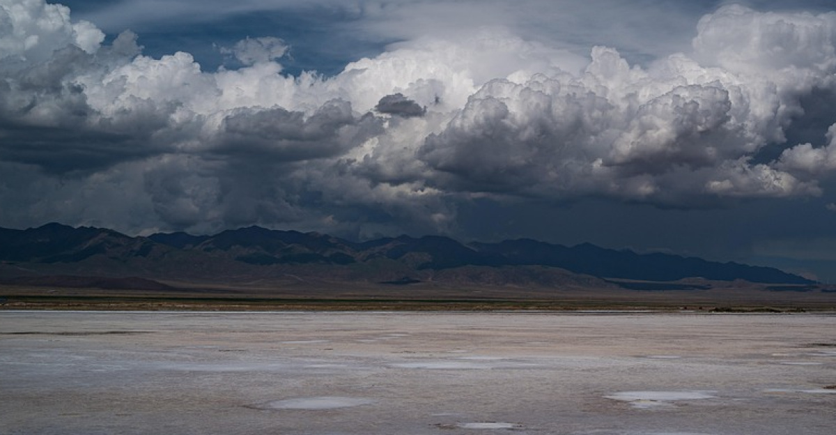 chaka salt lake, lake, nature, qinghai, china, salt lake, water, scenery, mountains, sky, clouds, scenic, lake, china, china, china, china, china, sky, sky, clouds