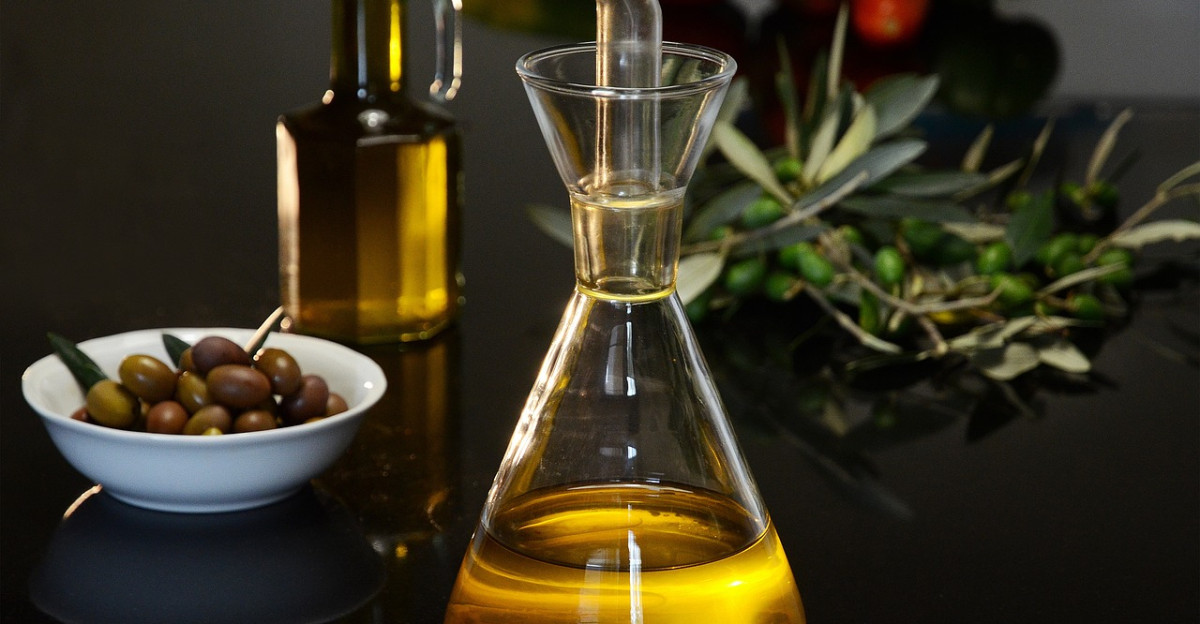 extra virgin olive oil mediterranean diet oil mediterranean italian nutrition olives ingredient sano food kitchen olive italy vegetarian gourmet lunch mediterranean diet mediterranean diet mediterranean diet mediterranean diet mediterranean diet