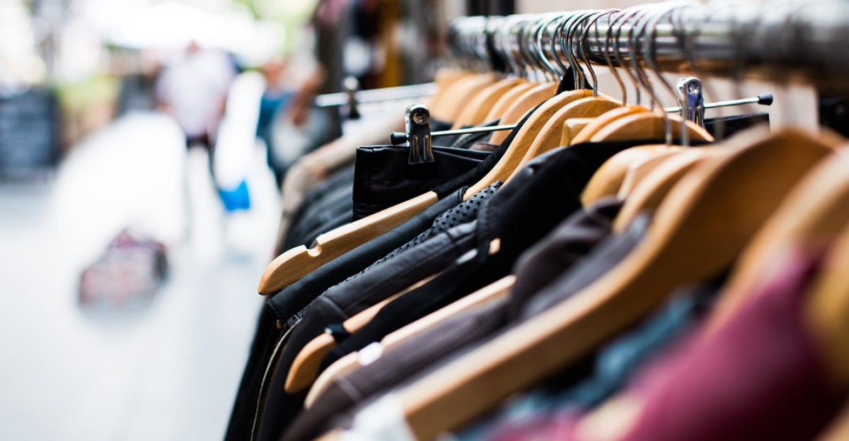 hangers, clothing, shopping, market, jacket, rack, shirt, shop, wear, clothing shop, clothing store, clothing, clothing, clothing, clothing, shopping, shopping, shopping, shopping, shopping, shop