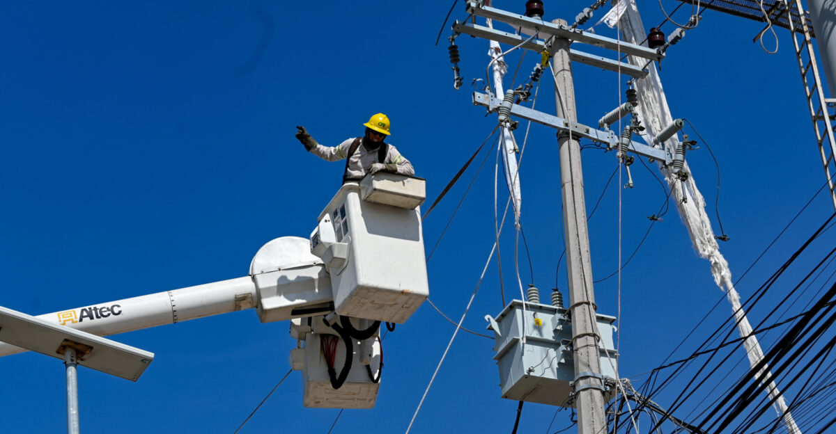 Workers of the Federal Electricity Commission CFE working to reestablish electric service on the Boulevard de las Naciones Images of the impact of Hurricane Otis Acapulco Guerrero Mexico