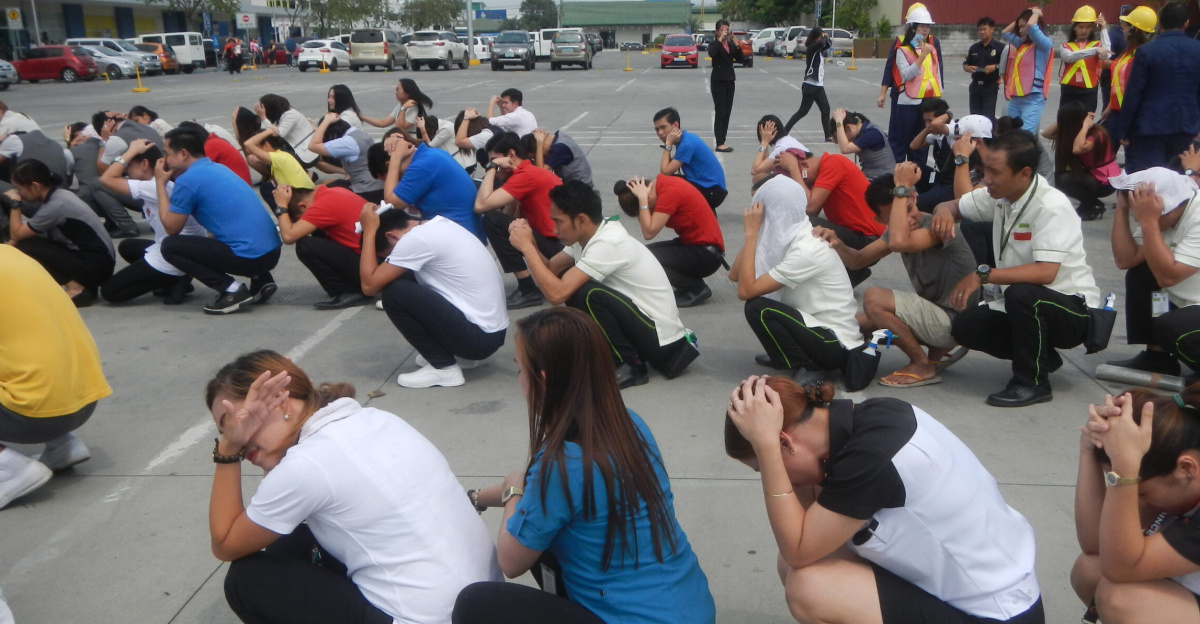 Nationwide Simultaneous Earthquake Drill (NSED - SM City Baliwag, Bulacan) <a href="https://en.wikipedia.org/wiki/en:Earthquake_preparedness" class="extiw" title="w:en:Earthquake preparedness">Earthquake 
preparedness</a> <a href="https://en.wikipedia.org/wiki/en:Safety_drill#Earthquake_drill" class="extiw" title="w:en:Safety drill">Earthquake drill</a> Earthquake drills (SM City Baliwag, Bulacan) <a rel="nofollow" class="external text" href="http://news.mb.com.ph/2017/06/28/lgus-urged-to-join-earthquake-drill/">LGUs urged to join earthquake drill</a> Nationwide Simultaneous Earthquake Drill (NSED) NSED is a <a href="https://en.wikipedia.org/wiki/en:National_Disaster_Risk_Reduction_and_Management_Council" class="extiw" title="w:en:National Disaster Risk Reduction and Management Council">National Disaster Risk Reduction and Management Council</a> (NDRRMC)-led activity in <a href="https://en.wikipedia.org/wiki/Baliuag,_Bulacan#Barangays" class="extiw" title="en:Baliuag, Bulacan">Barangay</a> <a rel="nofollow" class="external text" href="http://wikimapia.org/street/603007/Pagala-Baliuag-Bulacan">Pagala</a> 14°58'14"N   120°53'26"E <a href="https://en.wikipedia.org/wiki/Baliuag,_Bulacan" class="extiw" title="en:Baliuag, Bulacan">Baliuag, Bulacan</a>, <a href="https://en.wikipedia.org/wiki/Bulacan_province" class="extiw" title="en:Bulacan province">Bulacan province</a>, (accessed from Cagayan Valley Road, Baliuag-Pulilan-Guiguinto, Bulacan) <a href="https://en.wikipedia.org/wiki/Pan-Philippine_Highway" class="extiw" title="en:Pan-Philippine Highway">Pan-Philippine Highway</a>, also known as the Maharlika "Nobility/freeman" Highway or Asian Highway 26, Cagayan Valley Road (Note: Judge Florentino Floro, the owner, to repeat, Donor <a href="https://en.wikipedia.org/wiki/en:Florentino_Floro" class="extiw" title="w:en:Florentino Floro">Florentino Floro</a> of all these photos hereby donate gratuitously, freely and unconditionally all these photos to and for Wikimedia Commons, exclusively, for public use of the public domain, and again without any condition whatsoever).