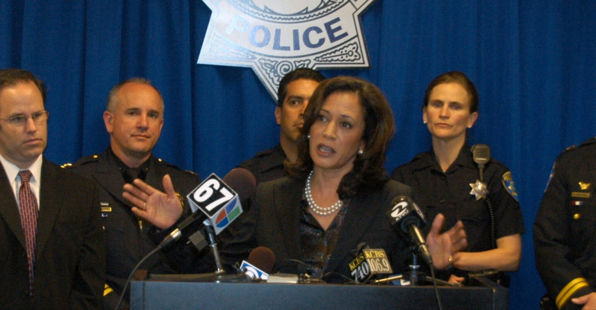 Attorney General Harris announces the arrest of a suspect on sexual assault, robbery and false imprisonment charges after state forensic scientists established his identity through familial DNA, a process in which crime scene DNA is compared to the DNA of convicted offenders. Santa Cruz – March 15, 2011.
