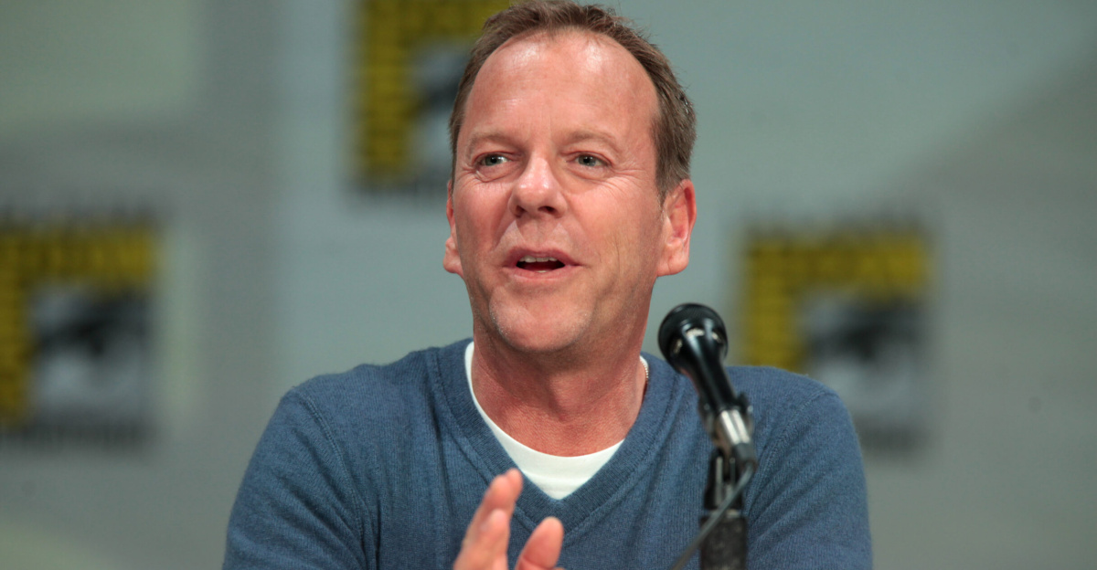 <p>Kiefer Sutherland speaking at the 2014 San Diego Comic Con International, for "24: Live Another Day", at the San Diego Convention Center in San Diego, California.
</p>
Please attribute to Gage Skidmore if used elsewhere.