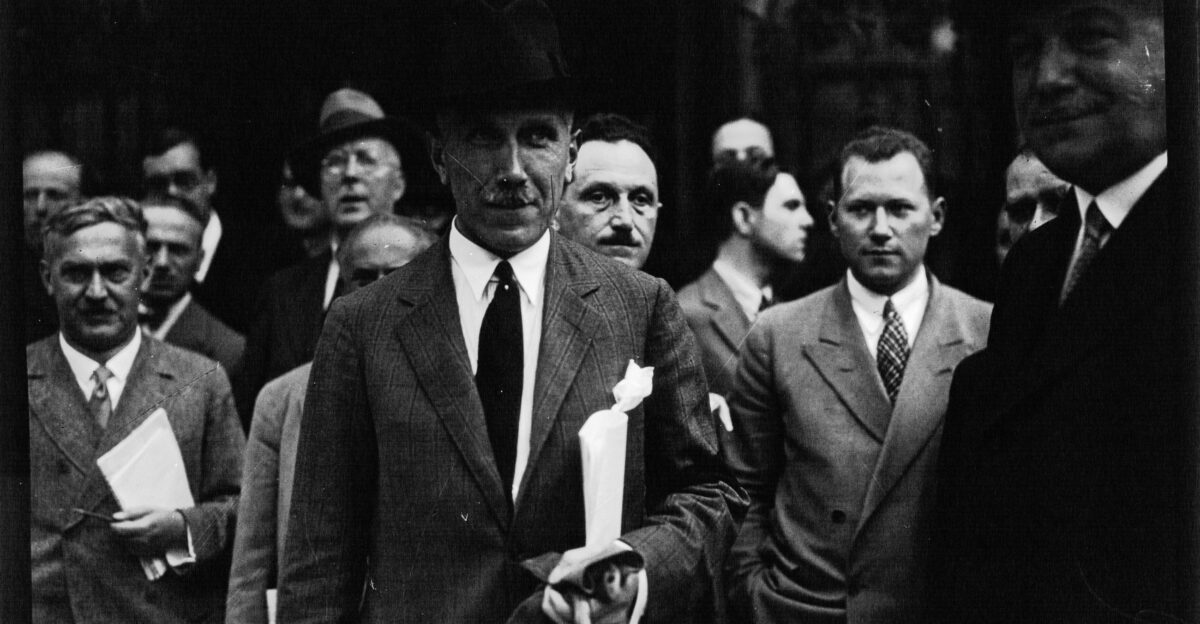 R f rence bibliographique Meurisse 94083 A Appartient l ensemble documentaire Pho20Meu Image de presse Couverture 16 juin 1932 Langue fran ais diteur diff par l Agence Meurisse Paris